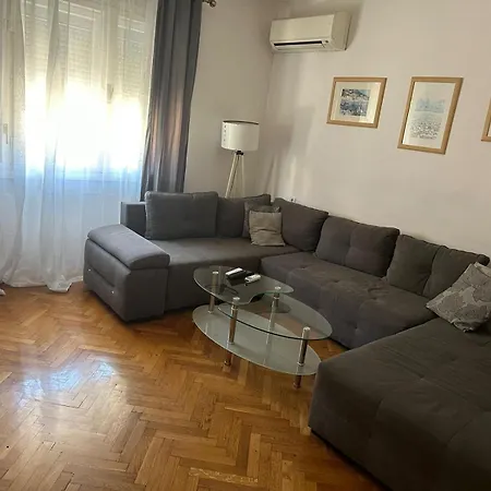 Διαμέρισμα In Center *